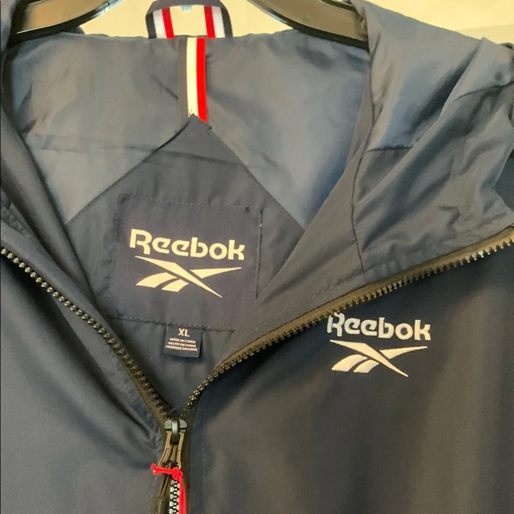 Reebok Men's Navy Jacket XL with Hood - Picture 2 of 11